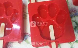 西瓜酸奶猫爪棒冰的做法步骤:6