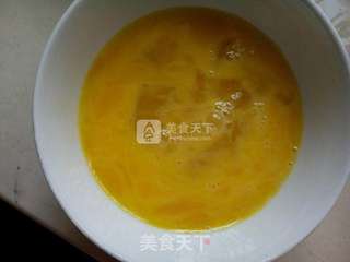 蒲公英炒鸡蛋的做法步骤：1