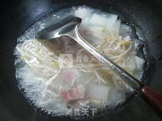 #咸肉绿豆芽冬瓜汤 的做法图解5