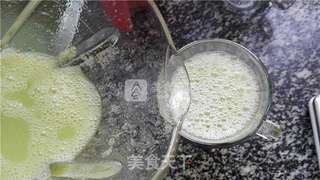 鲜榨蜂蜜葡萄饮的做法步骤:7