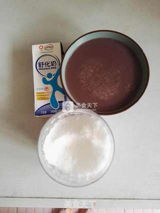 红豆沙牛奶冰棒的做法步骤:5