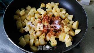 香辣土豆的做法步骤:8