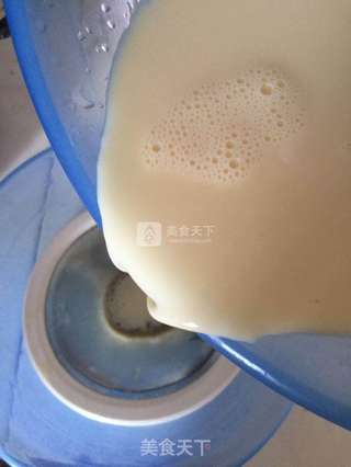 牛奶蛋羹的做法步骤:5