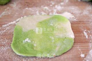 菠菜韭菜饺的做法步骤:7