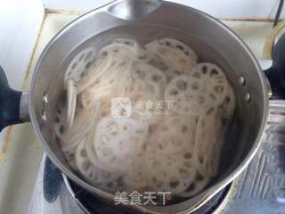 炝拌藕片的做法步骤:4
