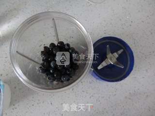 蓝莓酸奶的做法步骤:2