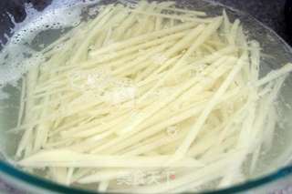 麻辣土豆鸡丝的做法步骤:3