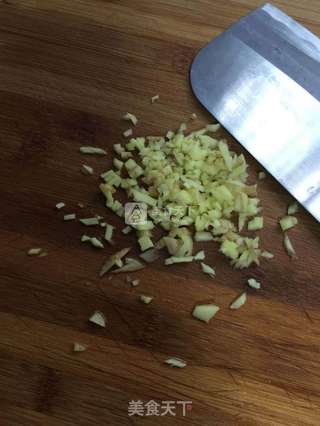 新疆羊肉抓饭的做法步骤:4
