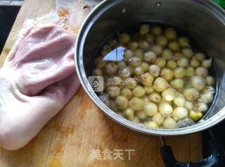 苦藠猪肚汤的做法步骤：3