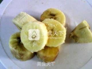 蓝莓香蕉黑麦奶饮的做法步骤:4