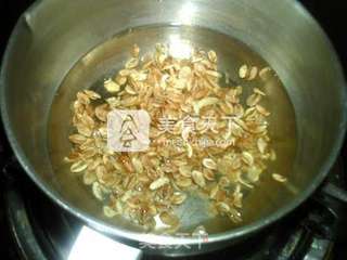 蓝莓香蕉黑麦奶饮的做法步骤:2