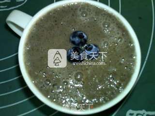 蓝莓香蕉黑麦奶饮的做法步骤:11