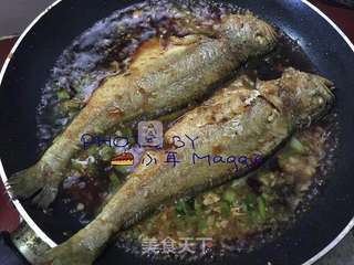 红烧黄花鱼的做法步骤:6
