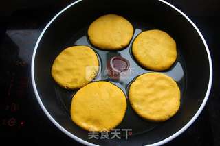 红糖坚果南瓜饼的做法步骤:10