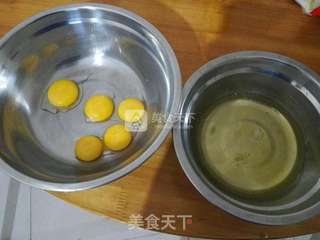 8寸戚风蛋糕的做法步骤:2