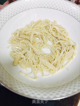 酸汤肥牛的做法步骤：3