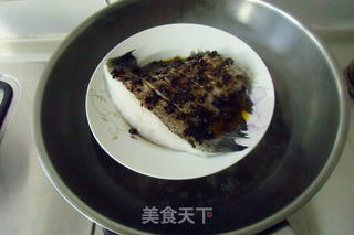豆豉蒸鳕鱼的做法步骤：3