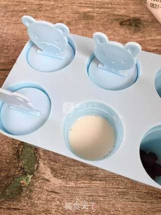 自制牛奶红豆冰棍的做法步骤:3