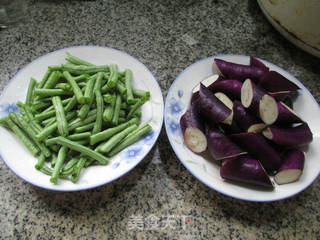 带豆炒茄子 的做法步骤：1