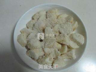 剁椒鸡腿蒸芋头的做法步骤:4