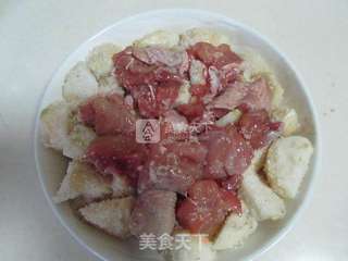 剁椒鸡腿蒸芋头的做法步骤:5