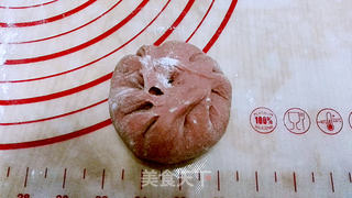 百变面食之红丝绒包子的做法步骤:10