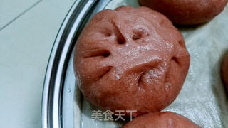 百变面食之红丝绒包子的做法步骤:13