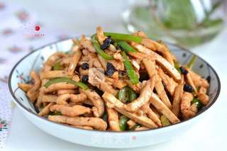 鸡丝青椒豆腐干的做法步骤:14