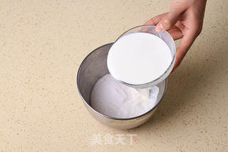 草莓冰淇淋的做法步骤:2