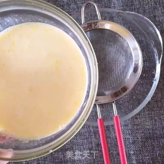 夏日美食——奶香鸡蛋布丁的做法步骤:6