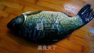 家常烧鲫鱼的做法步骤：2