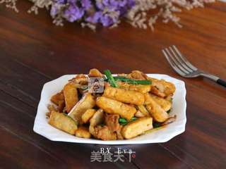 豆腐饼焖肉的做法步骤:6