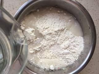 麻酱饼的做法步骤:2