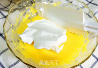 夏日清凉——芒果酸奶芝士慕斯蛋糕的做法步骤:5