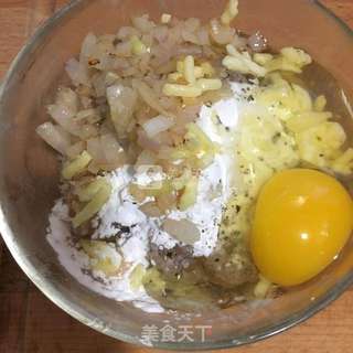 香煎虾饼的做法步骤:3