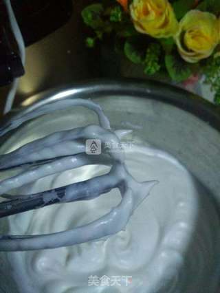 八寸拉花戚风蛋糕的做法步骤:7