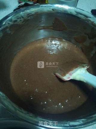 八寸拉花戚风蛋糕的做法步骤:11
