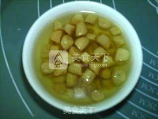 红绿豆瑶柱瘦肉汤的做法步骤:2