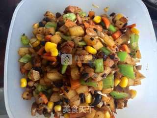香菇土豆什锦蛋炒饭的做法步骤:14