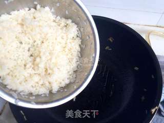 香菇土豆什锦蛋炒饭的做法步骤:16