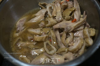 夏日蜂蜜糟卤浸三宝 - 鸭舌、翅尖、猪肠的做法步骤:6