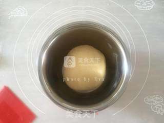 水蜜桃造型面包的做法步骤:5