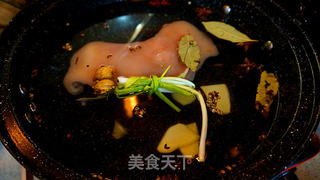 酱猪肘子的做法步骤:5