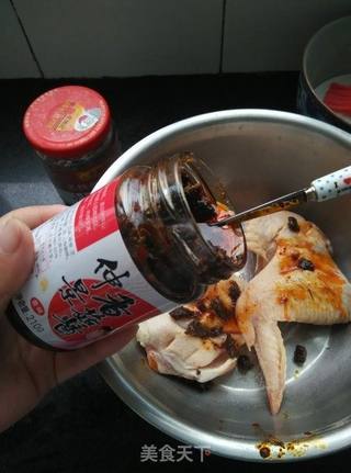 酱烤全鸡翅的做法步骤:3