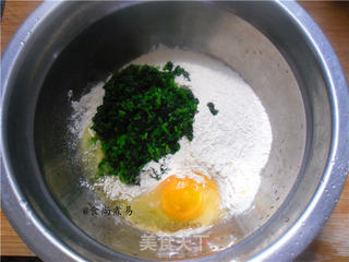 菠菜鸡蛋饼的做法步骤:4