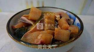 啤酒焖鱼,好吃的让你意想不到。的做法步骤:2