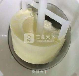 【不含奶油的酸奶冰淇淋】蜜多的做法步骤:3