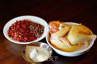 辣子鸡丁！的做法步骤：1