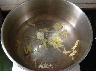 红糖姜水的做法步骤:3