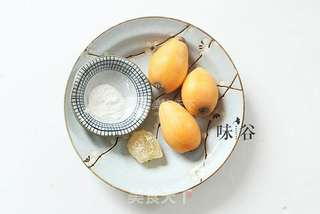 川贝炖枇杷的做法步骤：1
